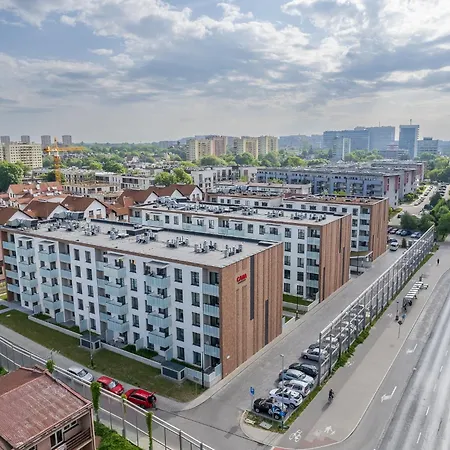 Pradnik Czerwony Business - Terrace, Parking - By Rentujemy קרקוב
