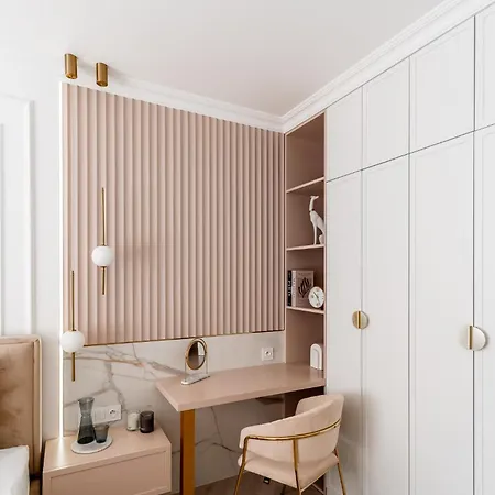 Pradnik Czerwony Business - Terrace, Parking - By Rentujemy