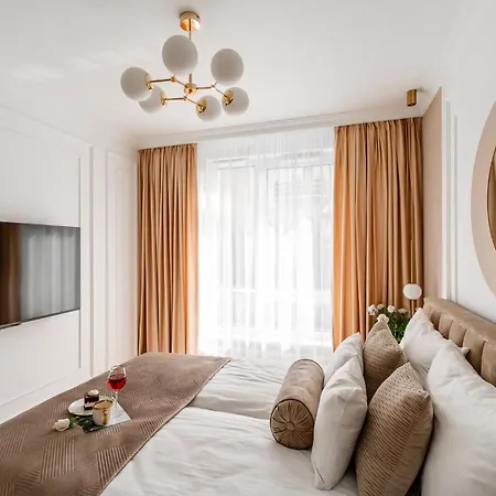 Apartment Pradnik Czerwony Business - Terrace, Parking - By Rentujemy Krakau