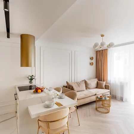 Apartamento Pradnik Czerwony Business - Terrace, Parking - By Rentujemy